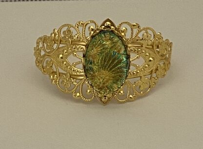 Star Burst Gold Toned Filigree Bracelet - Image 3
